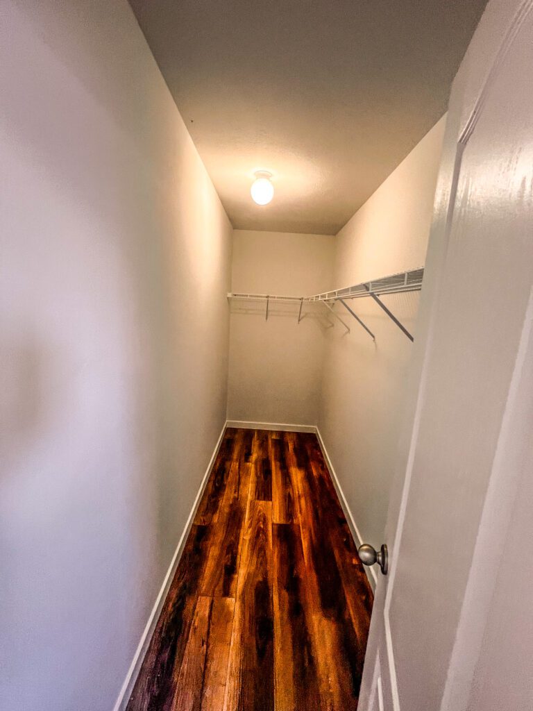 Gallery for 1090 E Park Street, P1090 at Conestoga: Image 9 of 9