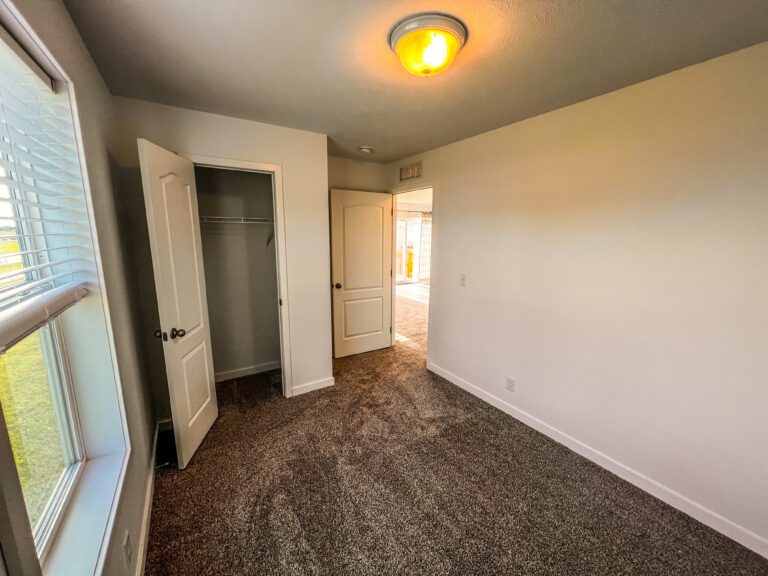 Featured Image #4 for 1090 E Park Street, P1090 at Conestoga