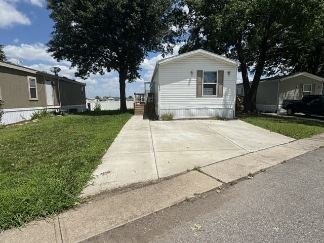 Gallery for 1040 CIMMARON TRAIL, c1040 at Conestoga: Image 14 of 14