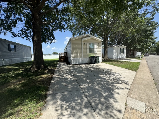 Gallery for 1052 CIMMARON TRAIL , C1052 at Conestoga: Image 13 of 13