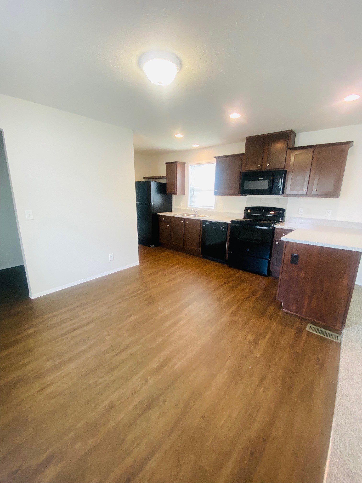 139/Santa Fe Gardner Kansas 66030